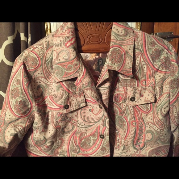 Jacket - Picture 2 of 5